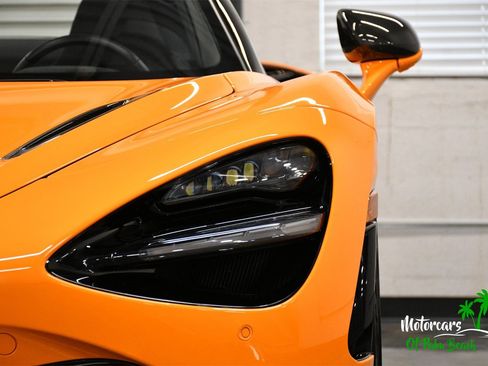Used 2023 McLaren 720S Spider image 23