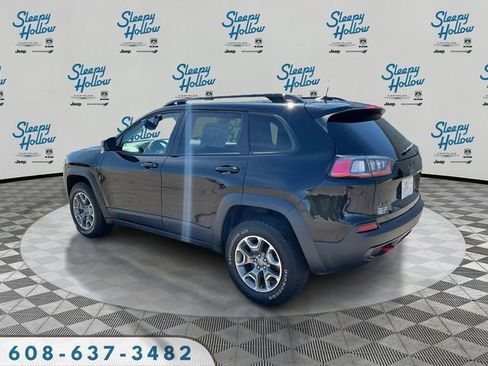 Used 2022 Jeep Cherokee Trailhawk w/ Premium Leather Package AWD/4WD image 7