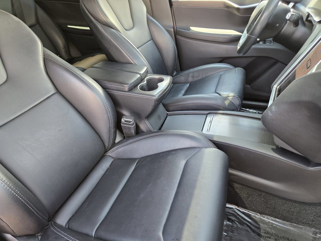 Used 2018 Tesla Model X 75D AWD/4WD image 15