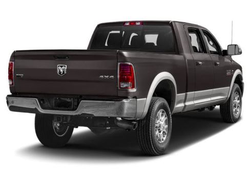 Used 2015 RAM 2500 Laramie AWD/4WD image 2