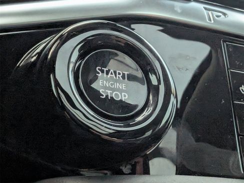 New 2026 Nissan Pathfinder Platinum image 15