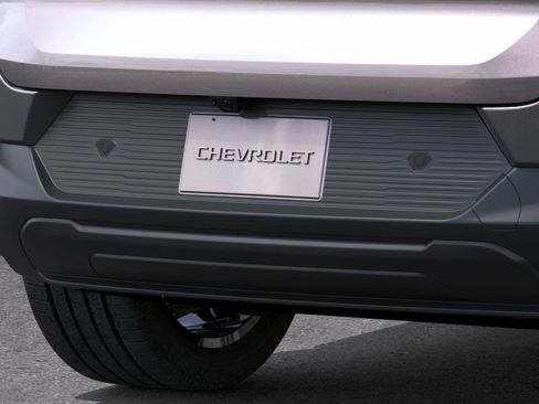 New 2026 Chevrolet Equinox EV LT w/ LPO, Blackout Package AWD/4WD image 14