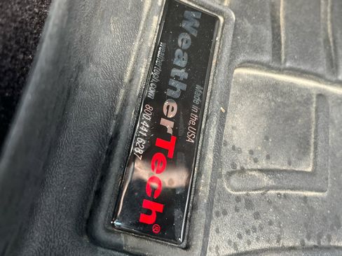 Used 2017 Ford Edge SE image 19