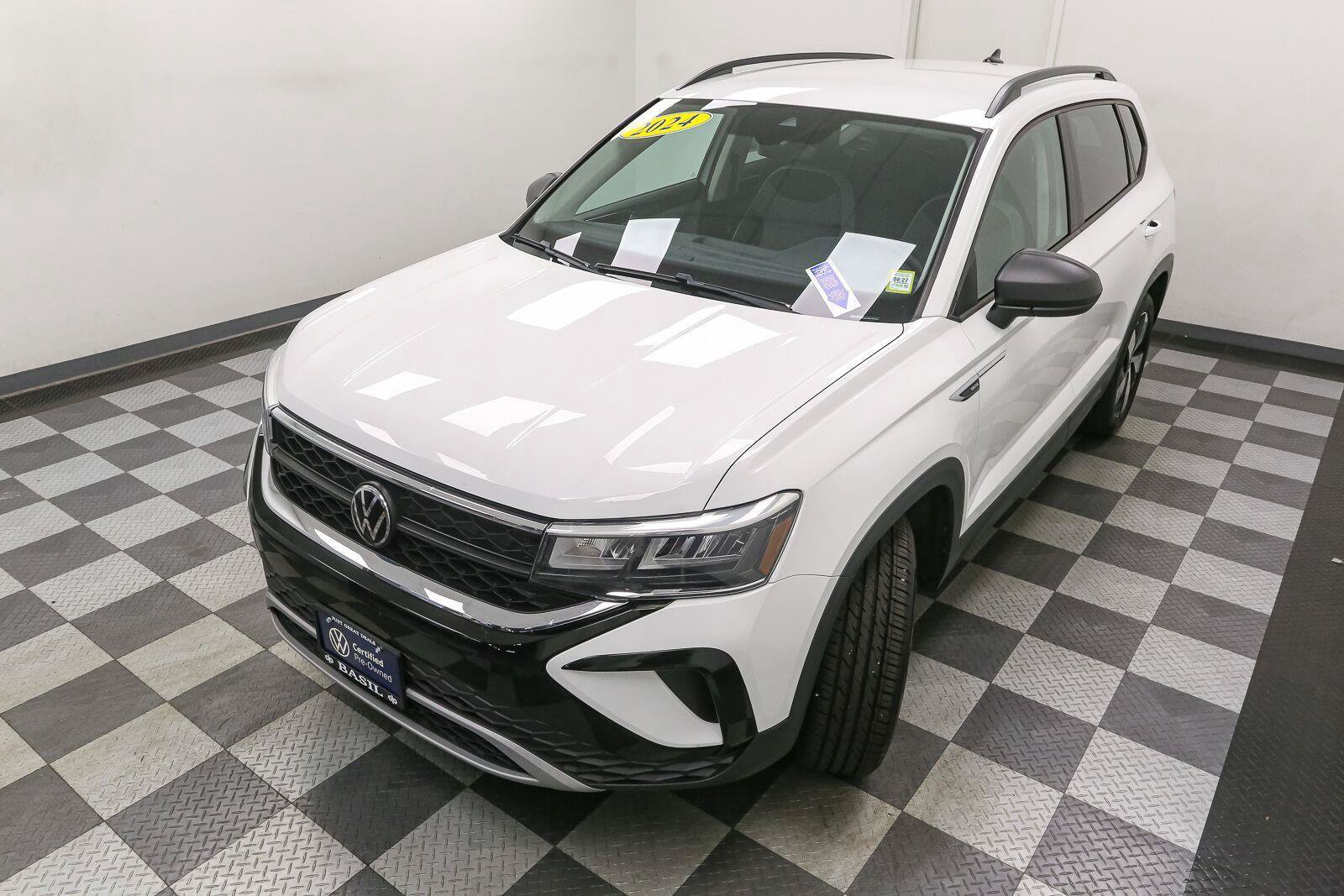 Certified 2024 Volkswagen Taos S AWD/4WD image 7