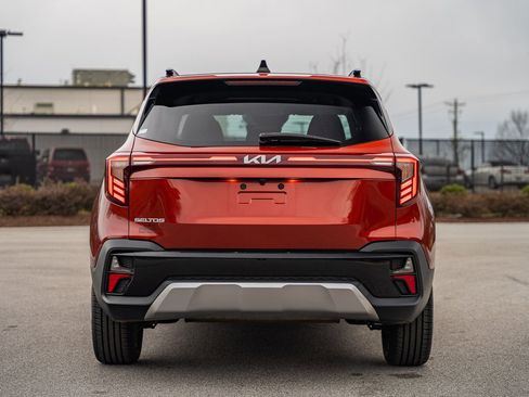 Used 2024 Kia Seltos S image 6