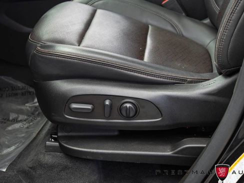 Used 2022 Chevrolet Traverse High Country w/ LPO, Floor Liner Package AWD/4WD image 24