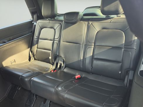 Used 2023 Lincoln Navigator Reserve RWD image 22