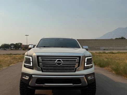 Used 2021 Nissan Titan Platinum Reserve w/ Moonroof Package AWD/4WD image 6
