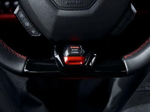 Used 2023 Lamborghini Huracan EVO image 58