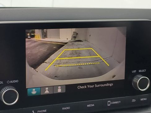 Used 2023 Honda HR-V LX image 26