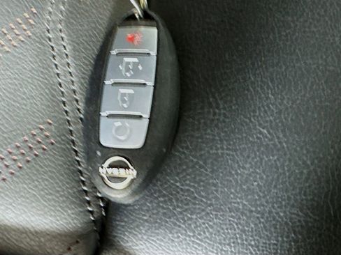 Used 2025 Nissan Frontier PRO-4X w/ Pro Premium Package image 36