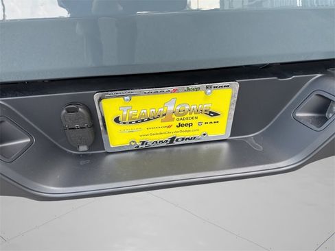 New 2025 Jeep Gladiator Sport image 26