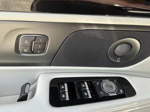 New 2026 Lincoln Nautilus Premier w/ Equipment Group 102A AWD/4WD image 19