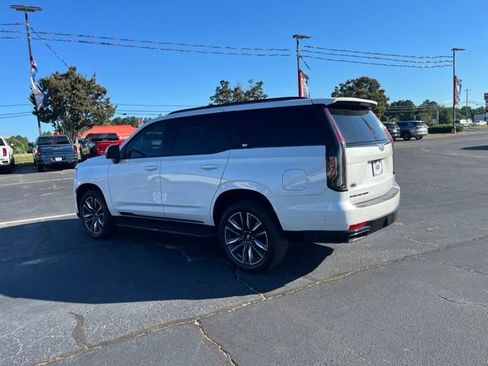 Used 2021 Cadillac Escalade Sport AWD/4WD image 39