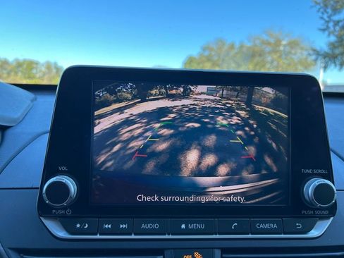 Used 2023 Nissan Altima 2.5 SV image 24