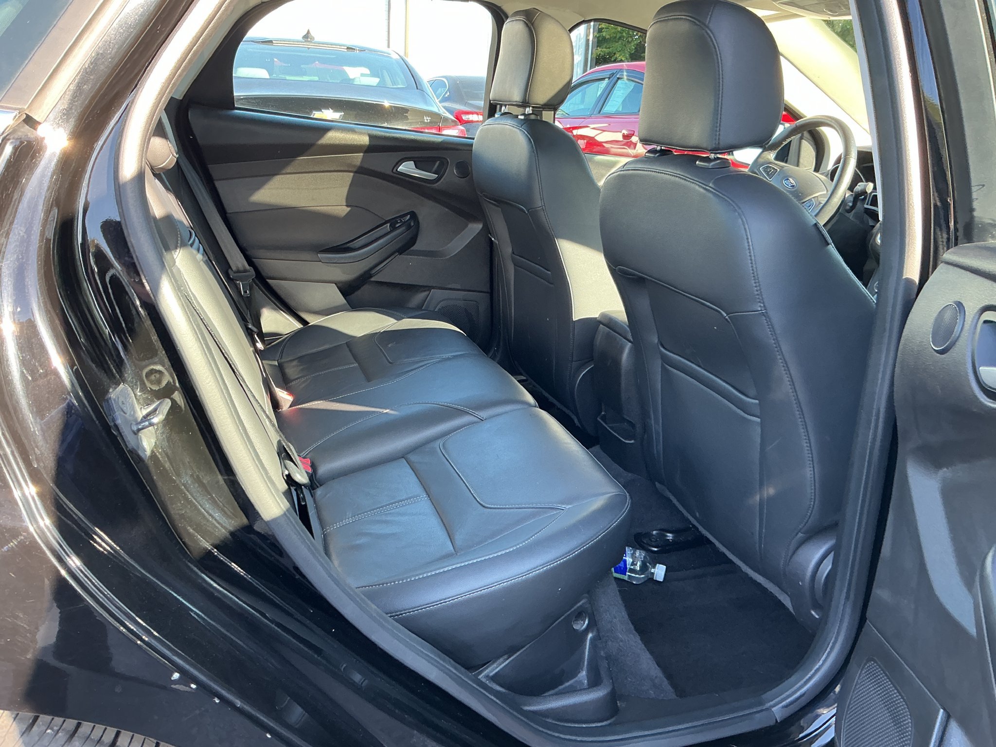 Used 2016 Ford Focus Titanium FWD image 7