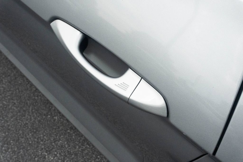 Used 2022 Ford Mustang Coupe RWD image 13