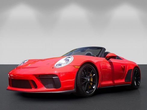 Used 2019 Porsche 911 Speedster RWD image 9