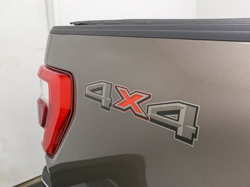 Used 2022 Ford F150 Lariat w/ Tow Technology Package image 8