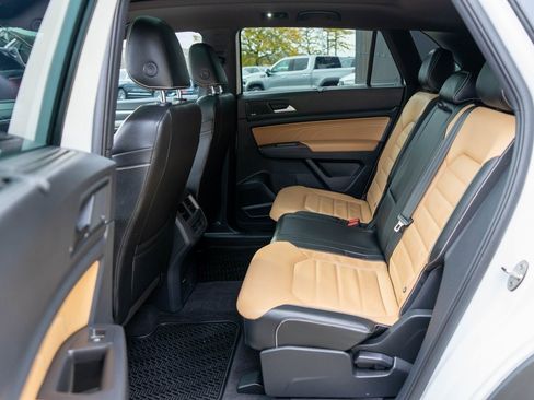 Used 2022 Volkswagen Atlas Cross Sport SEL Premium R-Line image 13