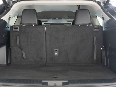 Used 2023 Toyota Highlander XLE FWD image 27