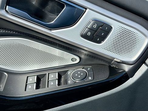 Certified 2021 Ford Explorer Platinum w/ Equipment Group 601A image 20
