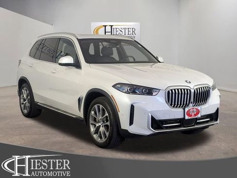 Used 2024 BMW X5 xDrive40i AWD/4WD image 1