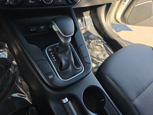 Used 2023 Kia Soul LX image 22