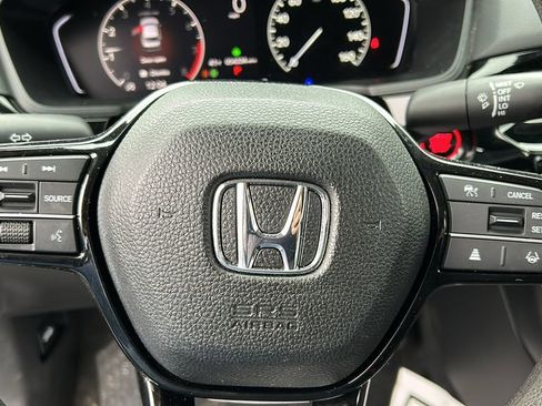 Used 2022 Honda Civic LX image 11