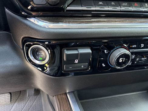 Used 2025 Chevrolet Silverado 1500 LT w/ Z71 Off-Road Package AWD/4WD image 27