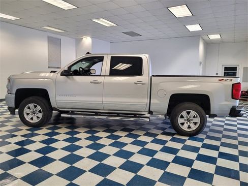Used 2017 Chevrolet Silverado 1500 LT w/ All Star Edition image 4