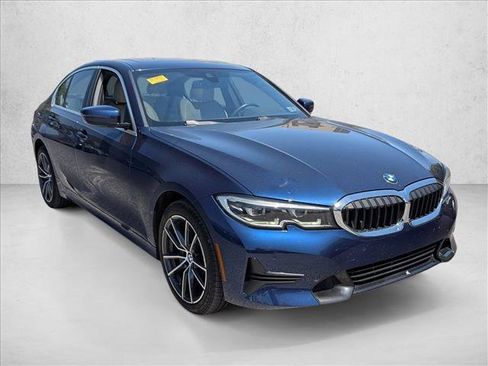 Used 2019 BMW 330i xDrive Sedan w/ Premium Package AWD/4WD image 3