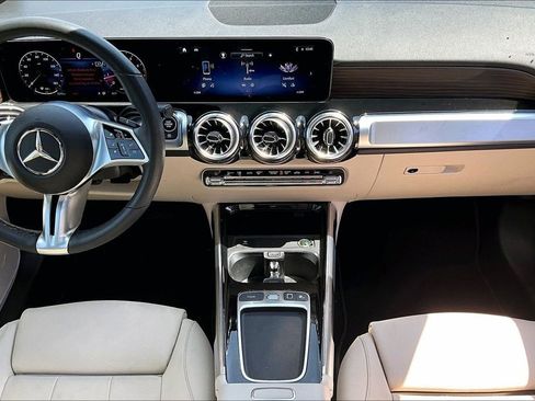 Used 2026 Mercedes-Benz GLB 250 4MATIC image 24
