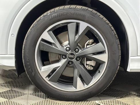 Used 2024 Audi Q4 e-tron Premium Plus w/ Premium Plus AWD/4WD image 26
