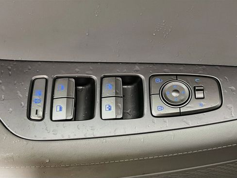 Used 2024 Hyundai Palisade SEL FWD image 16