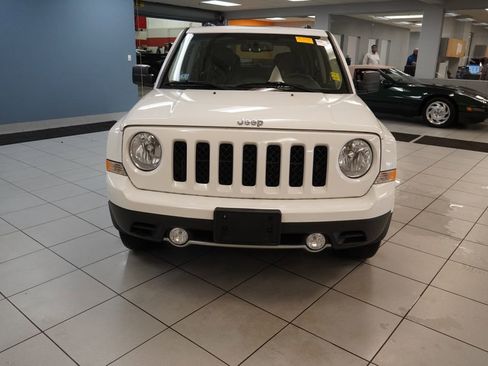 Used 2017 Jeep Patriot High Altitude AWD/4WD image 14