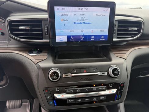 Used 2020 Ford Explorer Limited AWD/4WD image 11