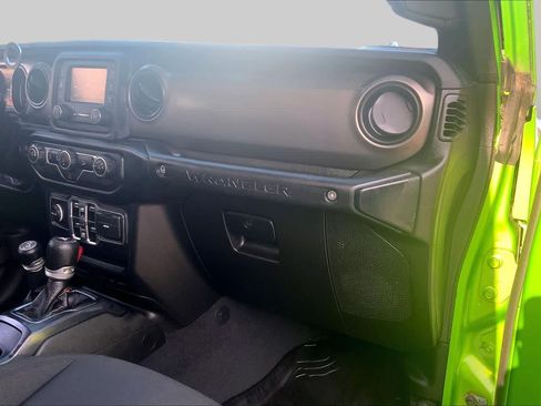 Used 2020 Jeep Wrangler Unlimited Sport S AWD/4WD image 19