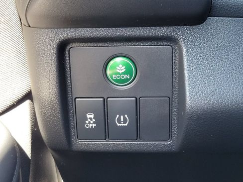 Used 2020 Honda HR-V Sport image 11