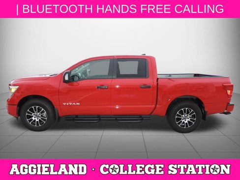 Certified 2024 Nissan Titan SV w/ SV Convenience Package image 7