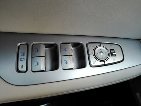 Used 2024 Hyundai Palisade Limited FWD image 41