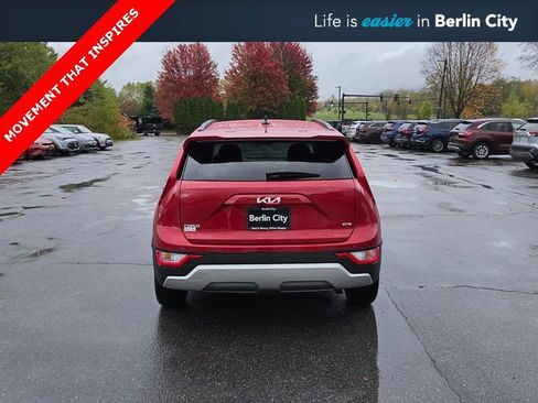 New 2025 Kia Niro EX image 6