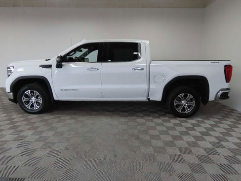 Used 2025 GMC Sierra 1500 SLT image 8