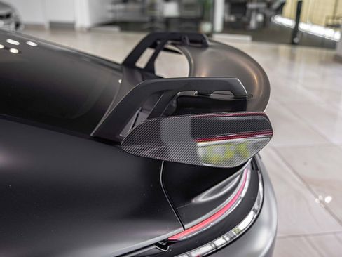 Used 2026 Porsche 911 GT3 w/ Weissach Package RWD image 17