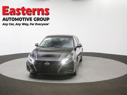 Used 2025 Nissan Altima 2.5 SV FWD image 49