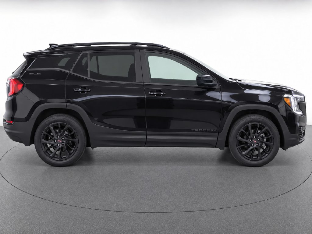 Certified 2024 GMC Terrain SLE w/ Elevation Edition FWD image 10