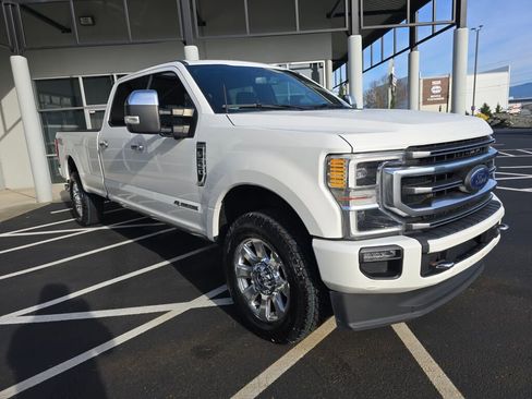 Used 2021 Ford F350 Platinum AWD/4WD image 3