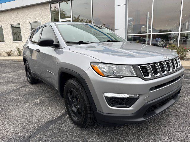 Used 2018 Jeep Compass Sport FWD image 1