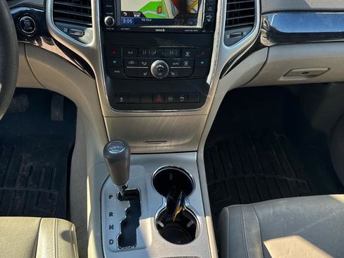 Used 2012 Jeep Grand Cherokee Laredo image 15