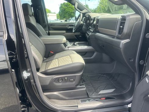 Used 2026 Chevrolet Silverado 2500 ZR2 AWD/4WD image 14